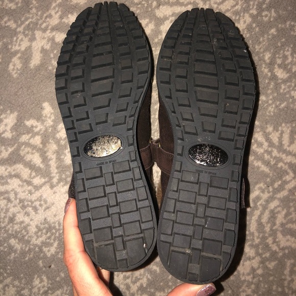 Stuart Weitzman Low Winter Boot - Picture 2 of 5